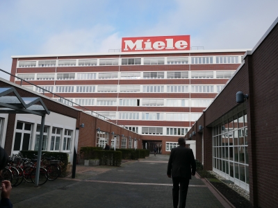 Miele（ミーレ）の工場の外観です