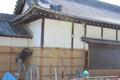 東郷町の神社　工事の様子