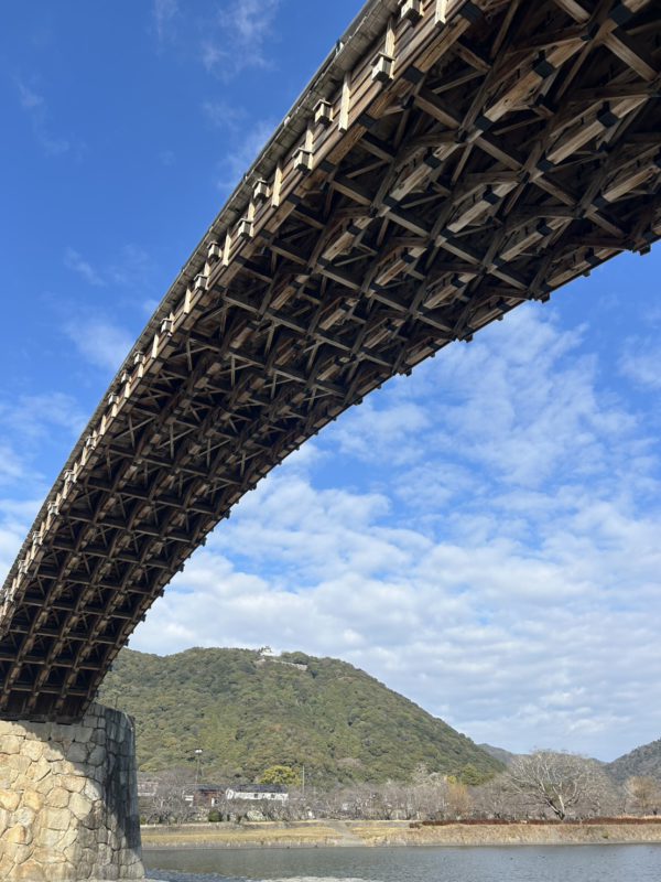 木を生かしての巧みな技術